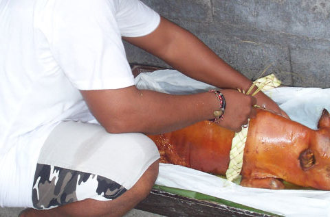 Babi Guling das traditioneles balinesisches Gericht